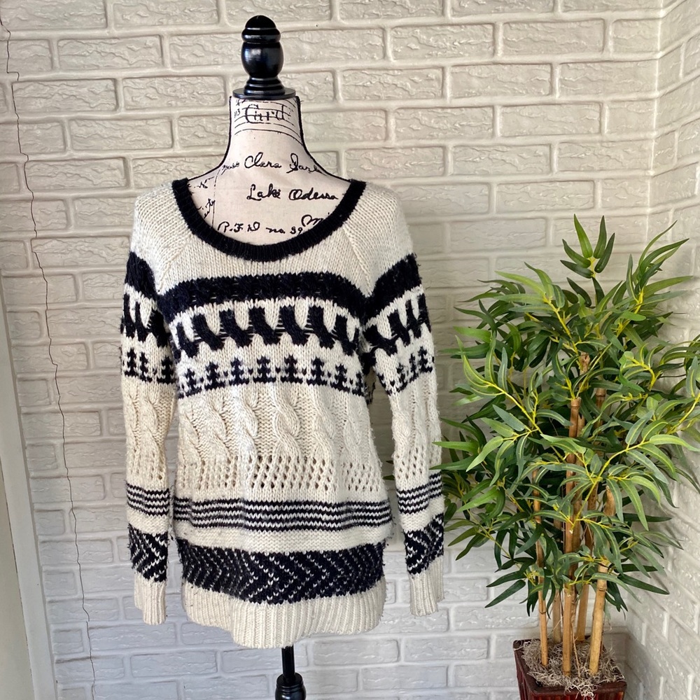AE Knit Wool Blend Black & White Geometric Sweater